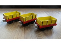 yellow thomas the tank engine